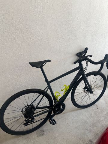 Used CUBE ATTAIN SL 2022 2022 Road & Gravel, Black — image 1 of 5