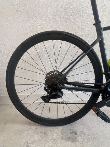 Gebrauchtes CUBE ATTAIN SL 2022 2022 Road & Gravel, Schwarz — Bild 4 von 5