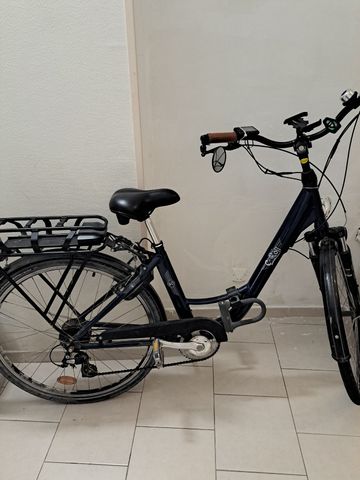 Käytetty MF D5C JS 63H Custom Urban & Touring