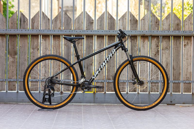 Specialized Rockhopper 27.5 2023 2023 MTB d'occasion