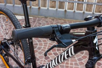 Specialized Rockhopper 27.5 2023 2023 Mountainbike usato, Nero — immagine 4 di 14