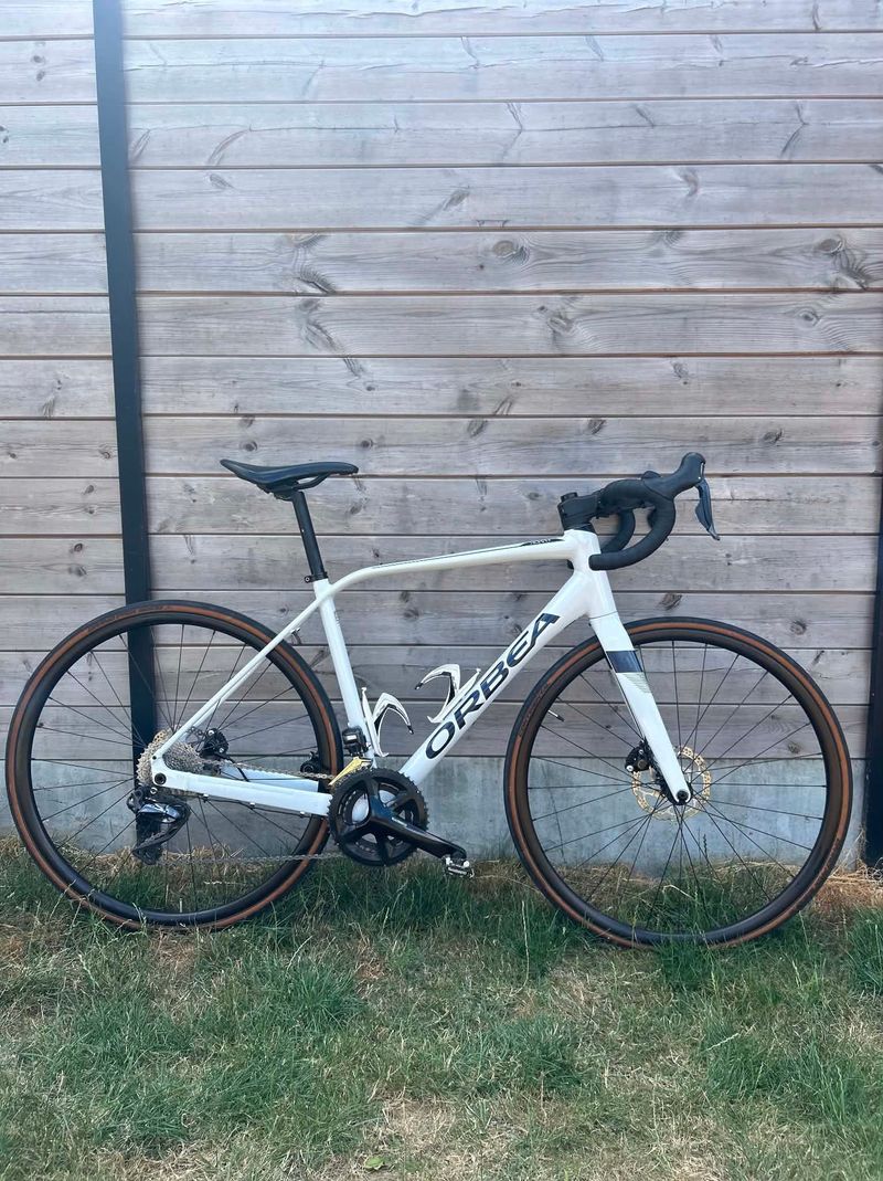 Orbea Avant H30 Met Shimano Ultegra DI2 2023 Road & Gravel usato