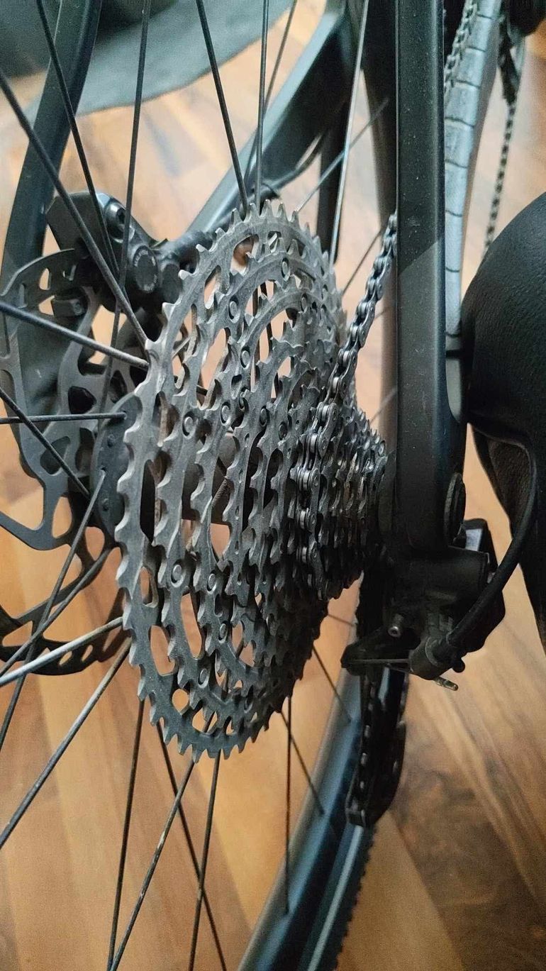 Used Trek E-Caliber 9.6 2021 2021 Mountainbike, Black, 29 — image 7 of 8