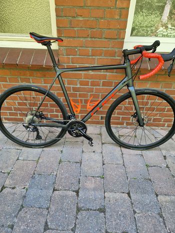 CUBE CROSS RACE PRO 2023 2023 Road & Gravel usato