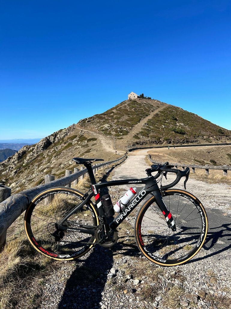 Used Pinarello Dogma Campagnolo Super Record 2018 Road & Gravel, Black — image 5 of 5