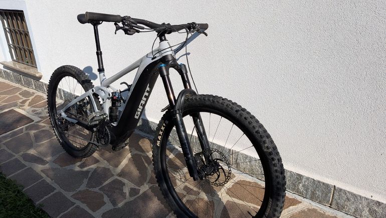 Używany Giant Reign E+ 1 2022 2022 Mountainbike — zdjęcie 5 z 8