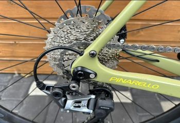 Pinarello Granger Shimano GRX 2023 Road & Gravel usato, Verde — immagine 2 di 3