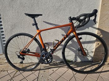 Käytetty Giant TCR Advanced Disc 1 Pro Compact 2022 2022 Road & Gravel