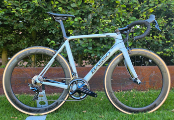 Gebrauchtes Basso Carbon Aero Rennrad Dura Ace Carbon Clincher LRS Größe 54cm 2022 Road & Gravel