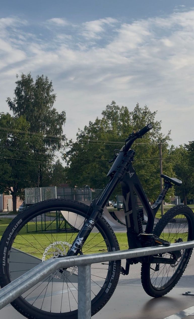 Gebrauchtes YT Industries Tues Pro 2021 2021 Mountainbike, Schwarz, 27.5 — Bild 3 von 9