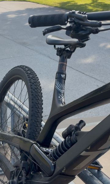 Used YT Industries Tues Pro 2021 2021 Mountainbike, Black, 27.5 — image 8 of 9
