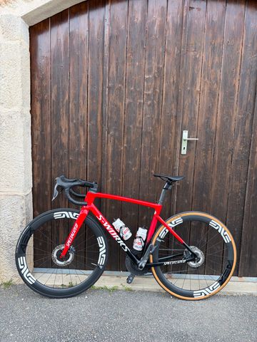 Specialized Tarmac Shimano Ultegra Di2 2023 Road & Gravel usato