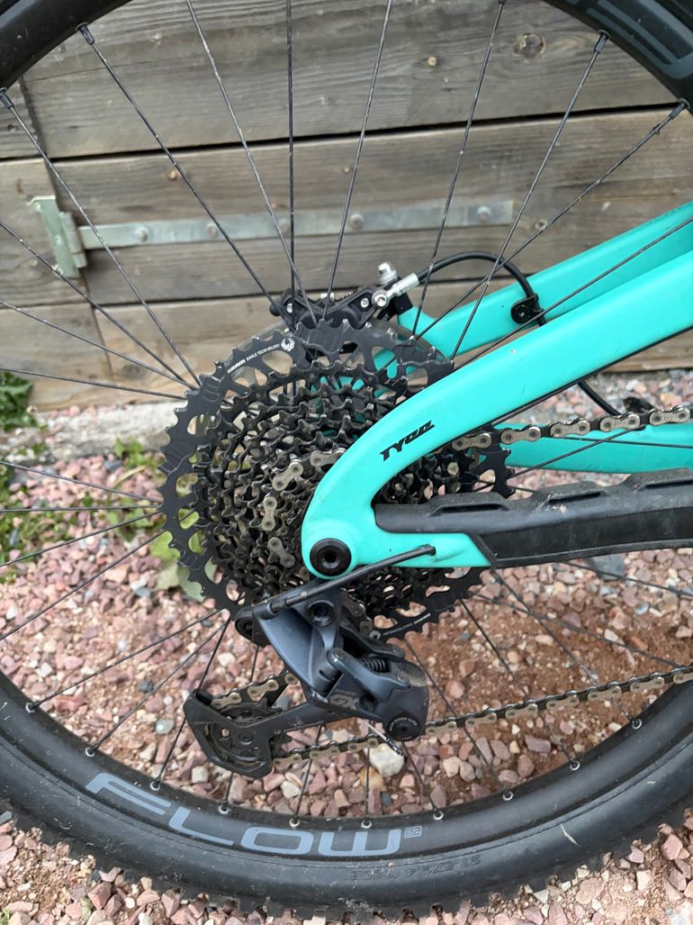 Brugt Propain Tyee CF 27.5 Start 2023 2023 Mountainbike — billede 13 af 13