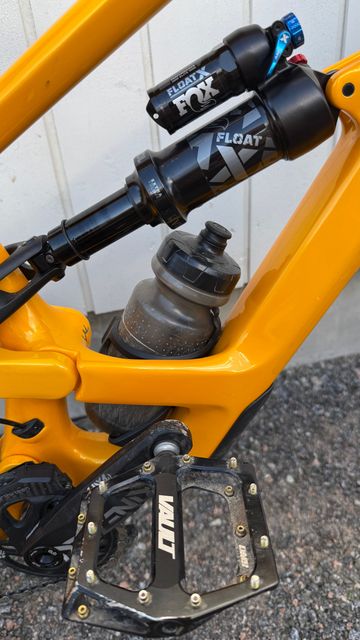 Brugt YT Capra Core 3 CF MX 2022 Mountainbike — billede 8 af 11