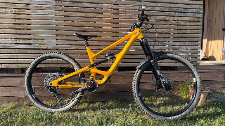 Brugt YT Capra Core 3 CF MX 2022 Mountainbike — billede 2 af 11