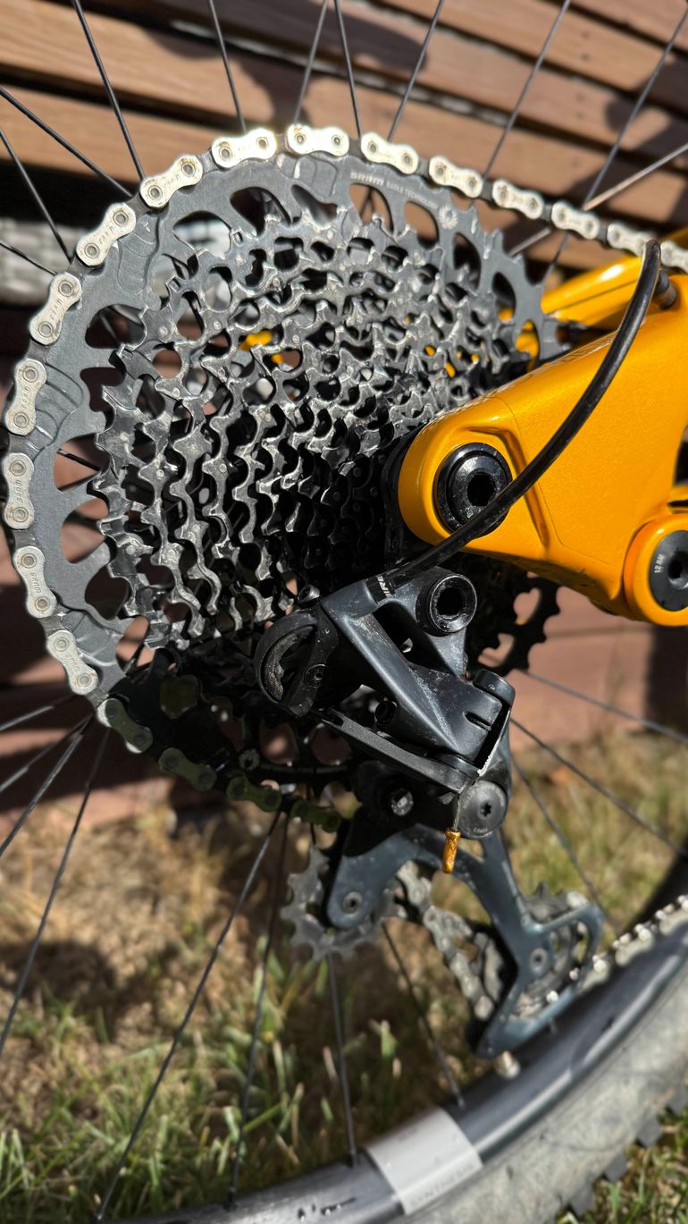 Brugt YT Capra Core 3 CF MX 2022 Mountainbike — billede 11 af 11