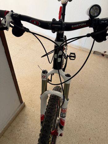 Gebrauchtes CUBE AMS HYBRID Shimano SLX 2012 Mountainbike, Weiß — Bild 2 von 9