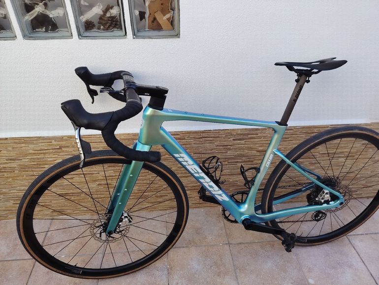 Used Mendiz Custom SRAM Red eTap AXS 2026 Road & Gravel, Blue — image 2 of 3