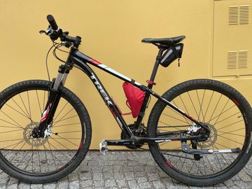 Used Trek X-Caliber 6 2014 2014 Mountainbike, Black — image 2 of 6