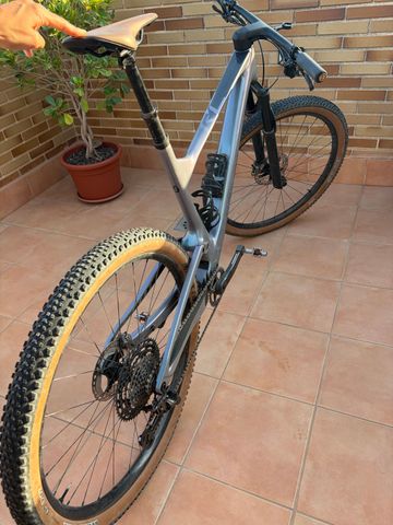 Used Scott Spark Shimano XTR 2024 Mountainbike, Light Gray — image 5 of 5