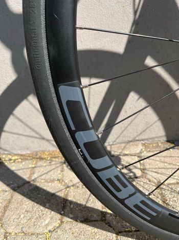 Gebrauchtes CUBE ATTAIN SL 2022 2022 Road & Gravel, Hellgrau — Bild 7 von 7