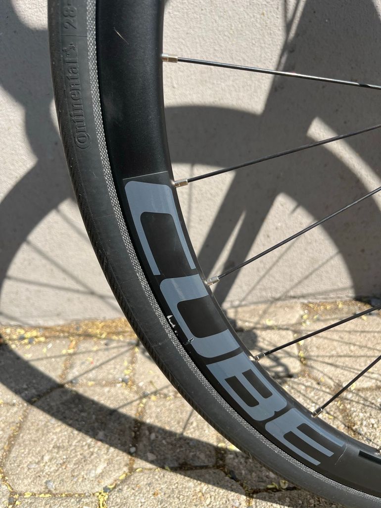 Gebrauchtes CUBE ATTAIN SL 2022 2022 Road & Gravel, Hellgrau — Bild 7 von 7