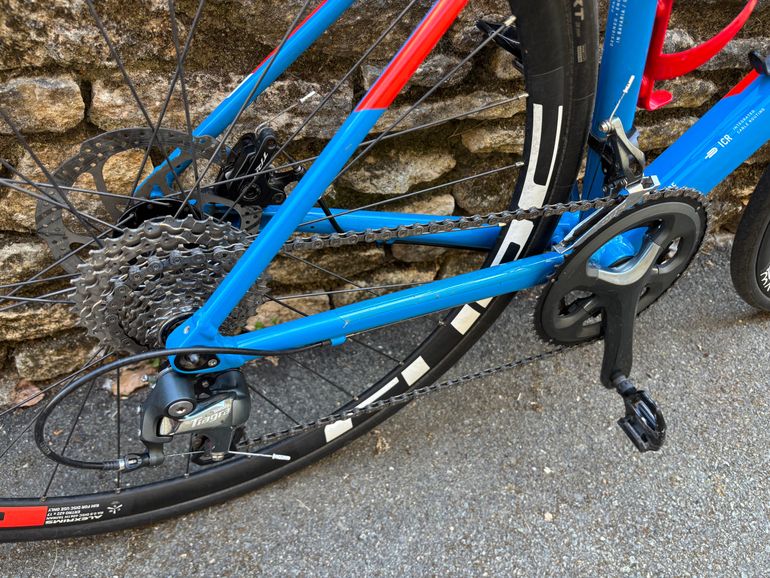 CUBE ATTAIN RACE 2020 2020 Road & Gravel usato, Blu — immagine 2 di 3