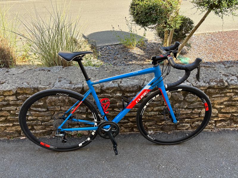 Used CUBE ATTAIN RACE 2020 2020 Road & Gravel