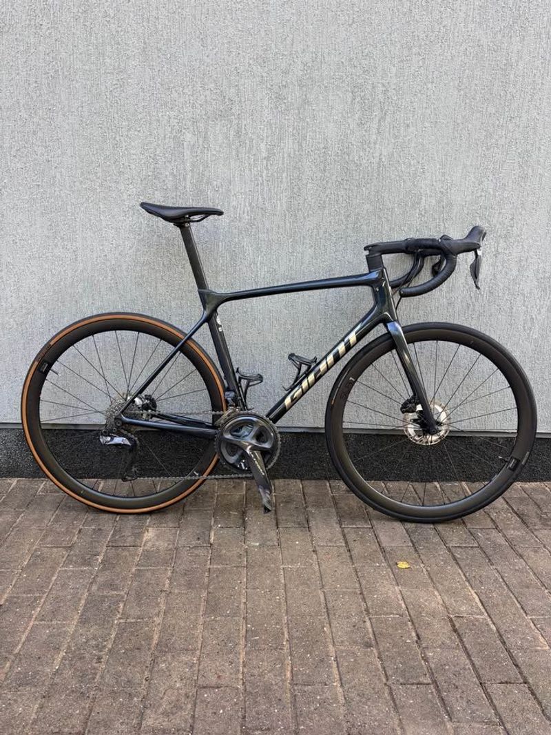 Used Giant TCR Advanced Pro Disc 0 Di2 2023 2023 Road & Gravel