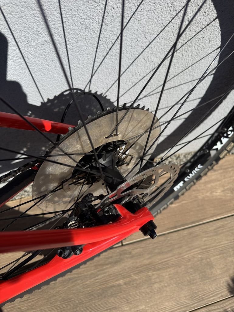 Used Canyon Exceed Shimano Deore XT 2020 Mountainbike, Red — image 13 of 15