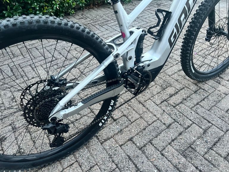 Used Giant Stance E+ 0 Pro 2023 2023 Mountainbike, Light Gray, 29 — image 2 of 9
