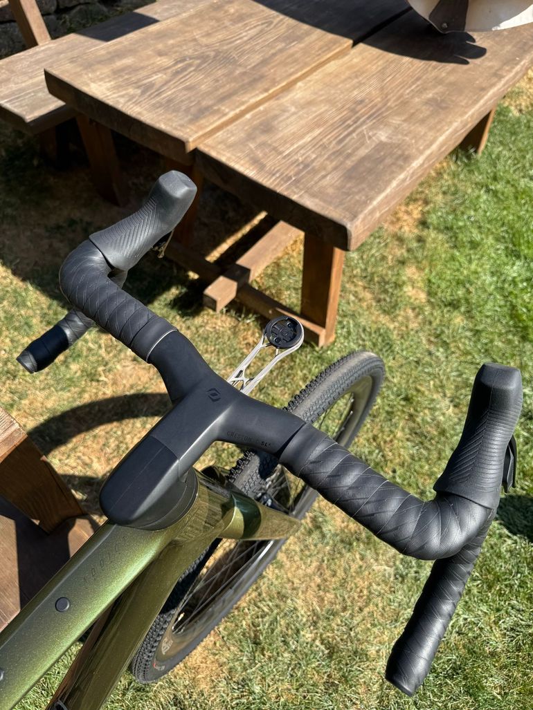 Scott Addict SRAM Rival 2023 Road & Gravel usato, Verde — immagine 4 di 12