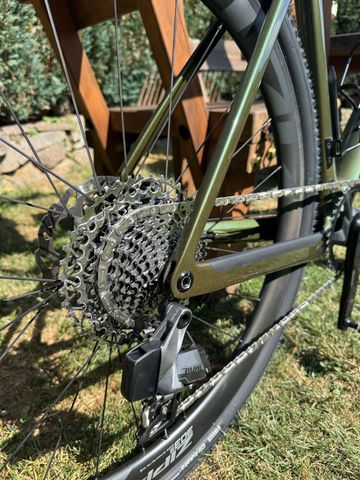 Gebrauchtes Scott Addict SRAM Rival 2023 Road & Gravel, Grün — Bild 3 von 12