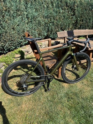 Used Scott Addict SRAM Rival 2023 Road & Gravel