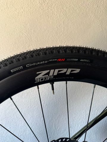 Gebrauchtes Scott Addict SRAM Rival 2023 Road & Gravel, Grün — Bild 9 von 12