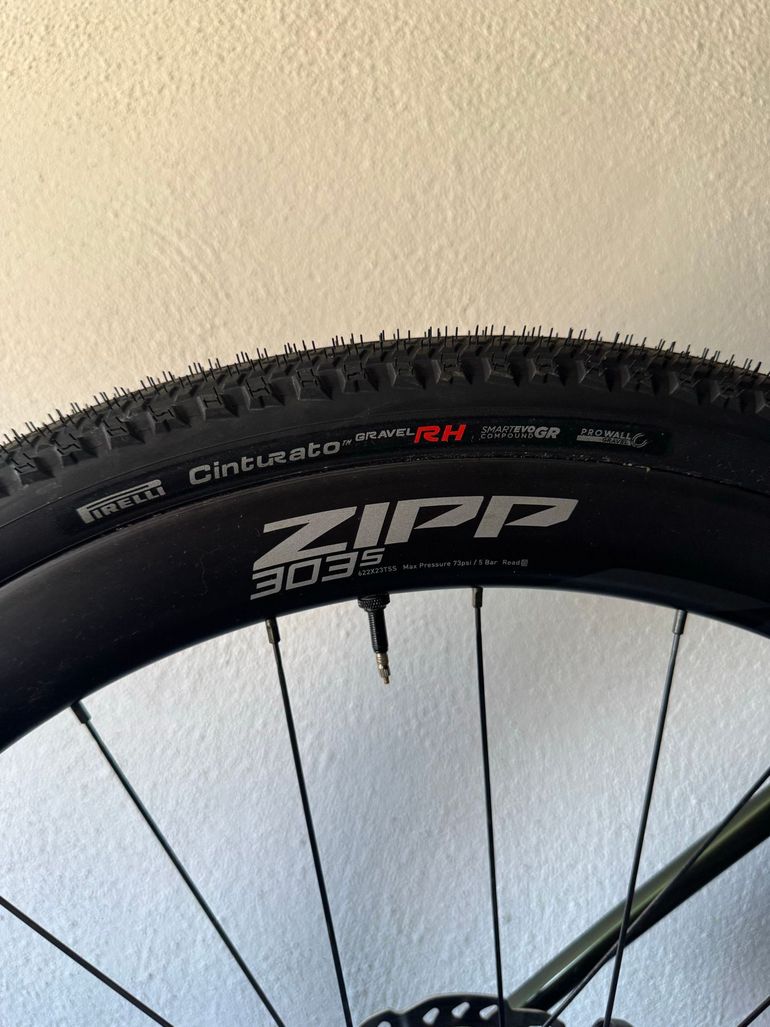 Scott Addict SRAM Rival 2023 Road & Gravel usato, Verde — immagine 9 di 12