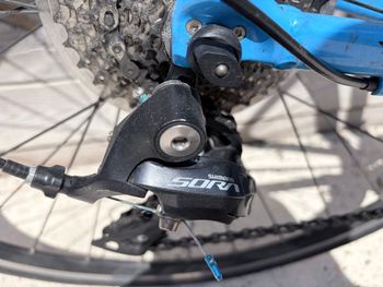 Käytetty Giant Contend 1 2019 2019 Road & Gravel — kuva 4 / 12