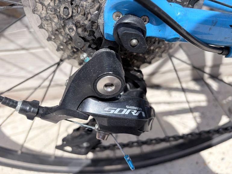 Käytetty Giant Contend 1 2019 2019 Road & Gravel — kuva 4 / 12