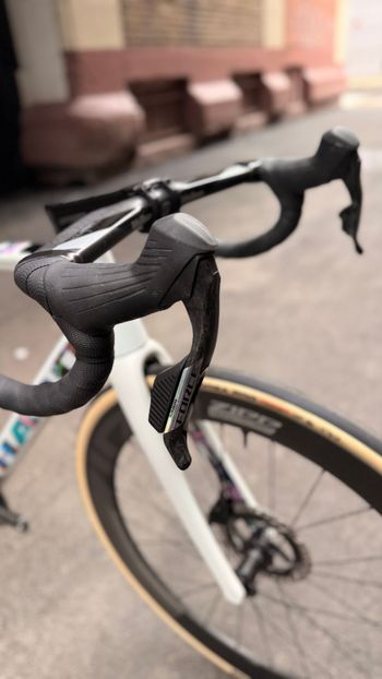 Used Haro Rivette SRAM Force eTap AXS 2025 Road & Gravel, White — image 6 of 19