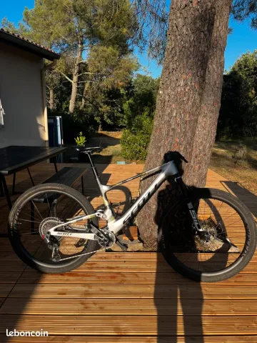 Brugt Scott Spark RC World Cup 2025 2025 Mountainbike — billede 2 af 10