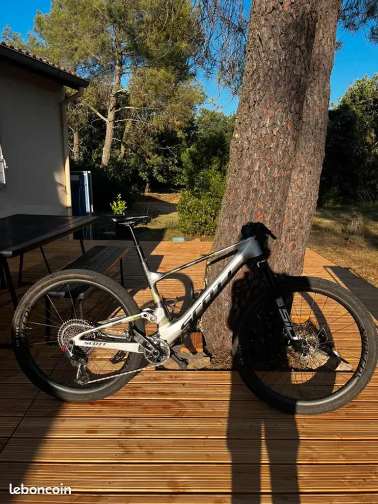 Brugt Scott Spark RC World Cup 2025 2025 Mountainbike — billede 2 af 10