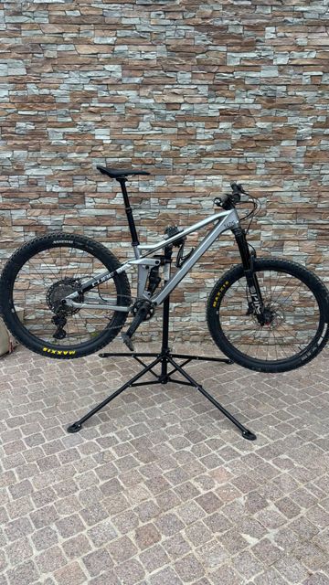 Tweedehands CUBE Stereo Shimano Deore 2023 MTB
