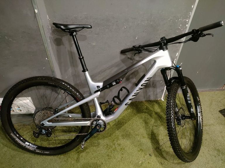 Brugt Canyon Lux Trail CF 7 2026 2026 Mountainbike — billede 7 af 11