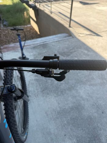 Used Marin Rift Shimano Deore LX 2022 Mountainbike, Light Gray — image 6 of 16