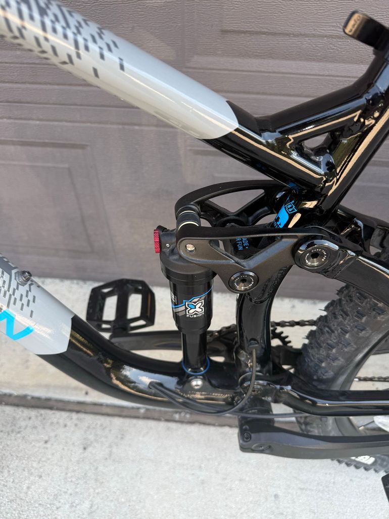 Used Marin Rift Shimano Deore LX 2022 Mountainbike, Light Gray — image 15 of 16