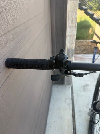Used Marin Rift Shimano Deore LX 2022 Mountainbike, Light Gray — image 7 of 16