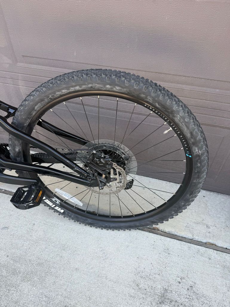 Used Marin Rift Shimano Deore LX 2022 Mountainbike, Light Gray — image 13 of 16