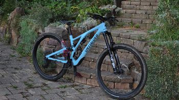 Specialized Stumpjumper EVO Comp 2022 2022 Mountainbike usato, Blu — immagine 2 di 15