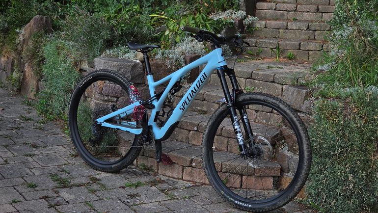 Specialized Stumpjumper EVO Comp 2022 2022 Mountainbike usato, Blu — immagine 2 di 15