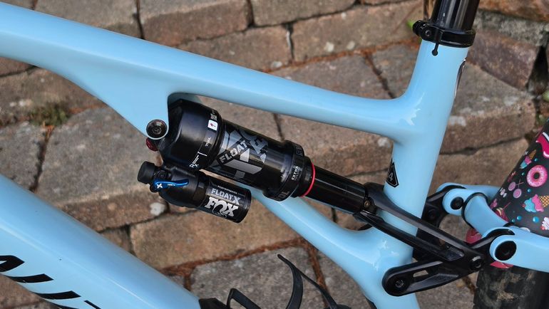 Specialized Stumpjumper EVO Comp 2022 2022 Mountainbike usato, Blu — immagine 11 di 15